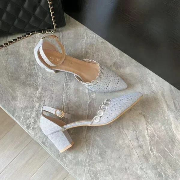 my-11134207-7r98t-lsv08f9vp0ro70.webp Women Pointed Heels 6.5cm